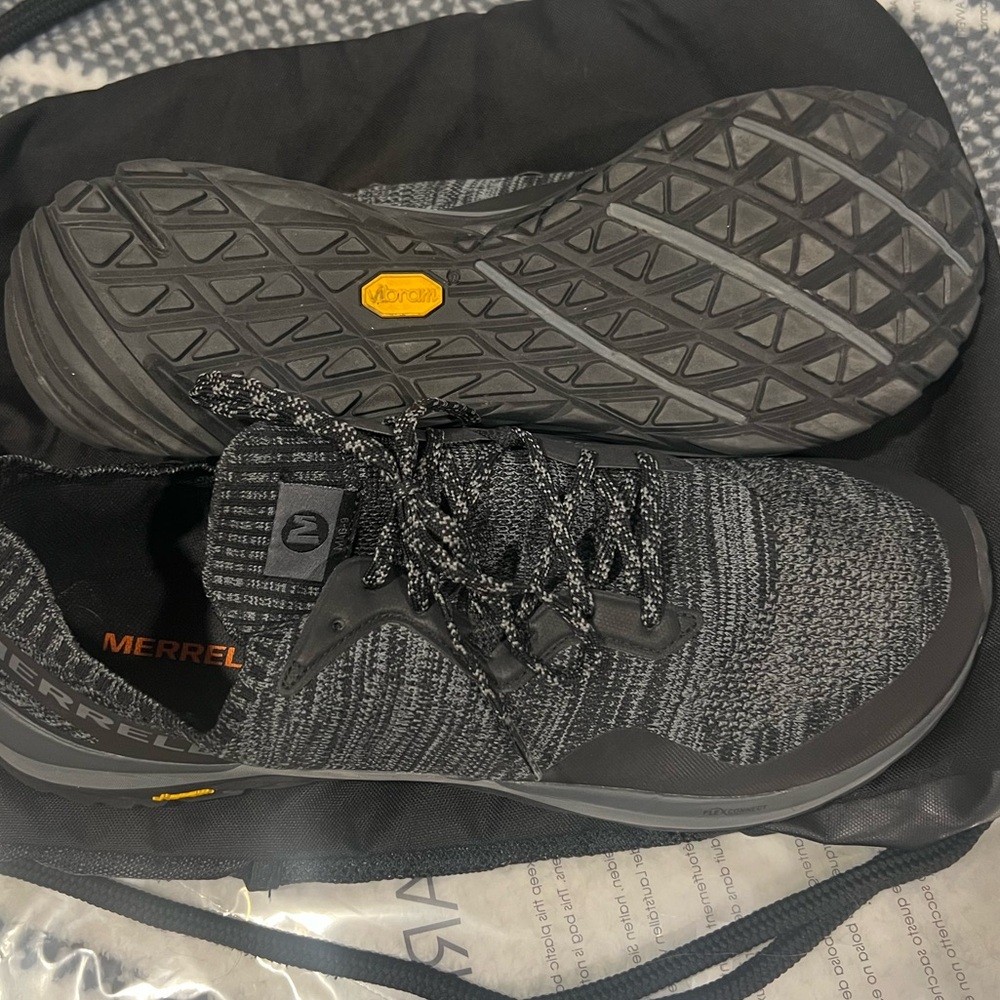 Merrell Mag 9 Knit Men's Black and Gray Athletic Shoes - Picture 5 of 7